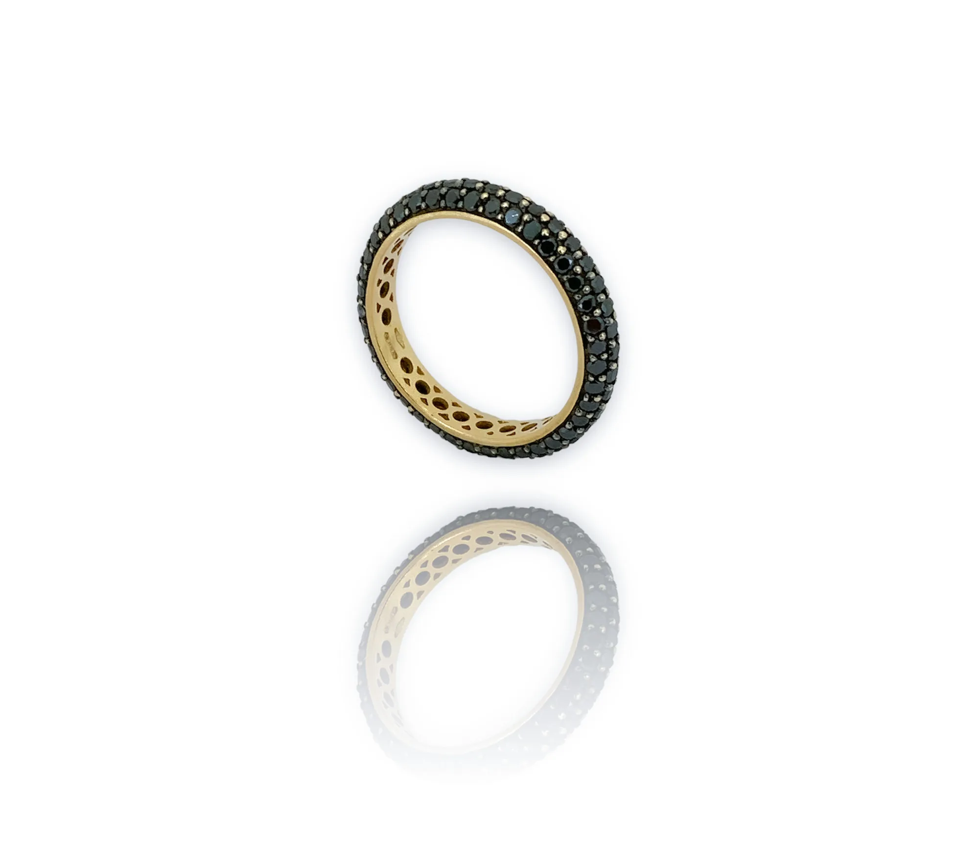 Anello seconda mano con diamanti neri