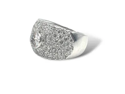 Anello a fascia con 2,39 ct di diamanti rigenerato