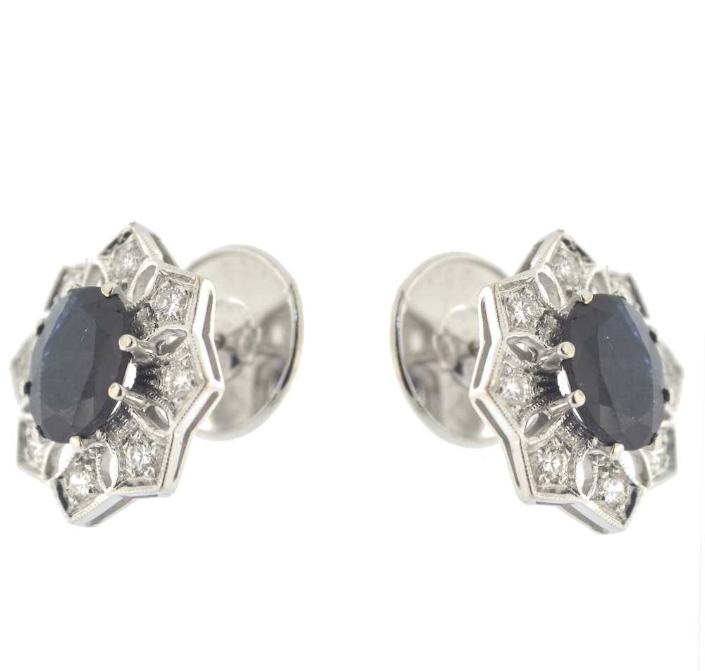 Orecchini oro bianco 18kt fiore diamanti e zaffiri