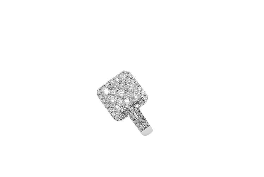 Anello quadrato con diamanti usato