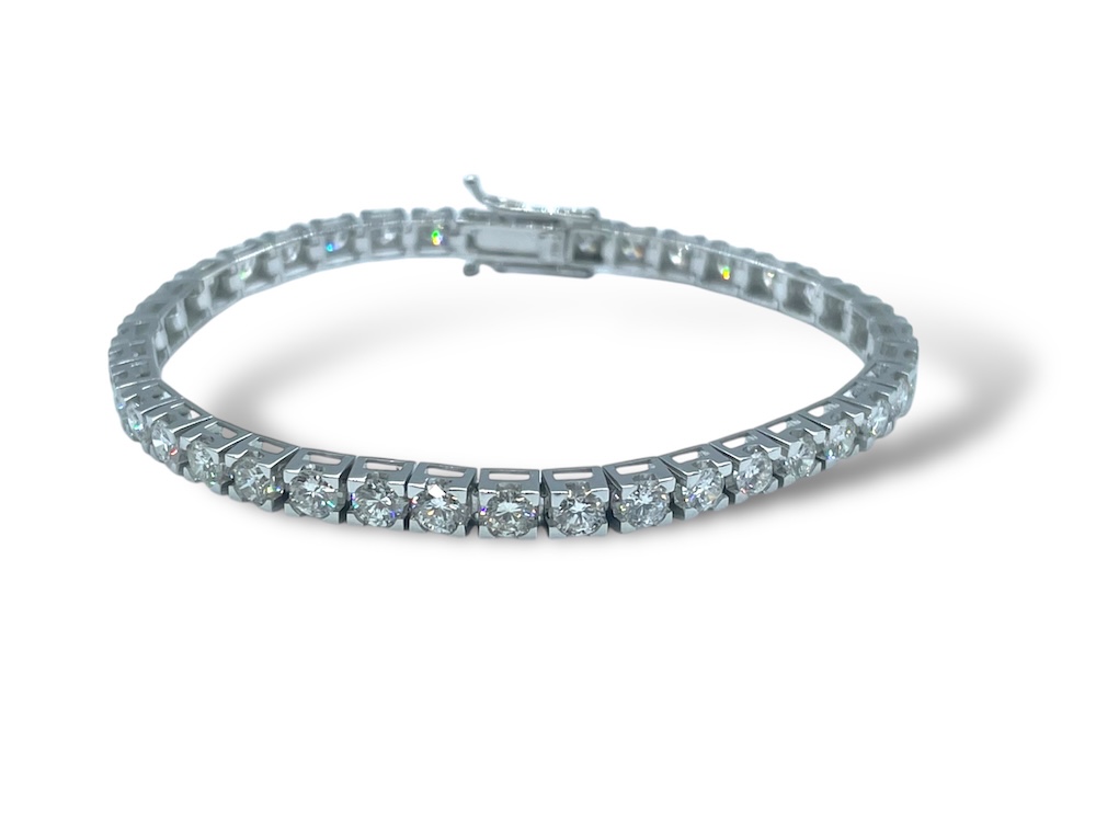 Bracciale Tennis in Oro Bianco 18kt con Diamanti 5,53ct