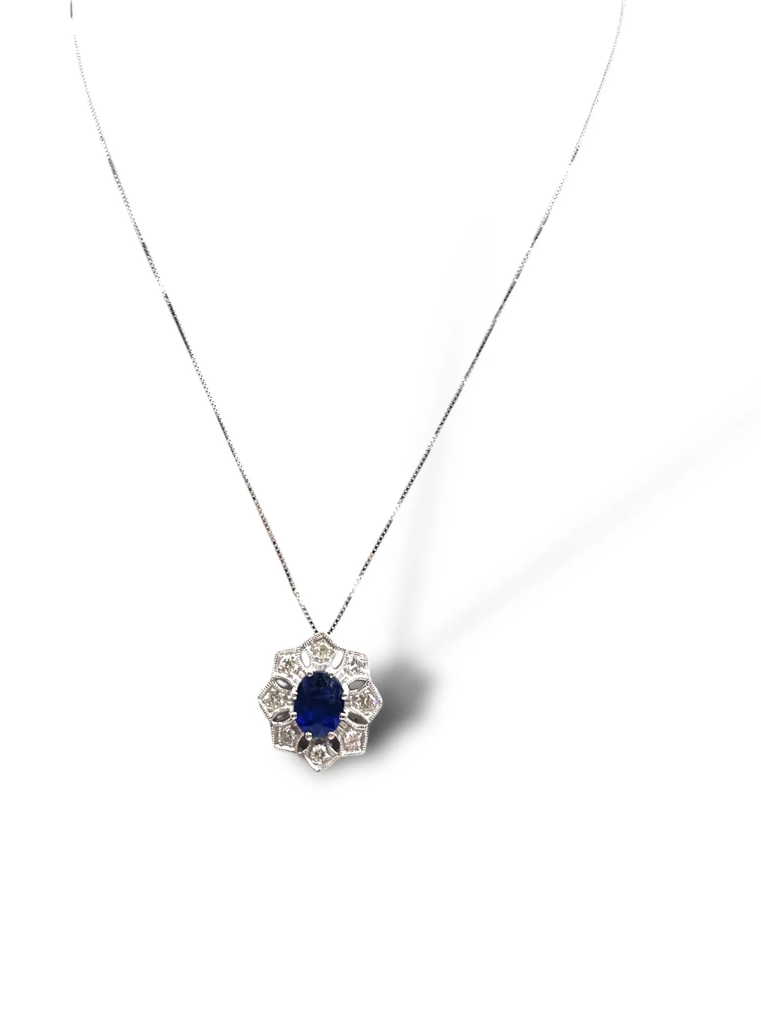 Collana oro bianco zaffiro e diamanti