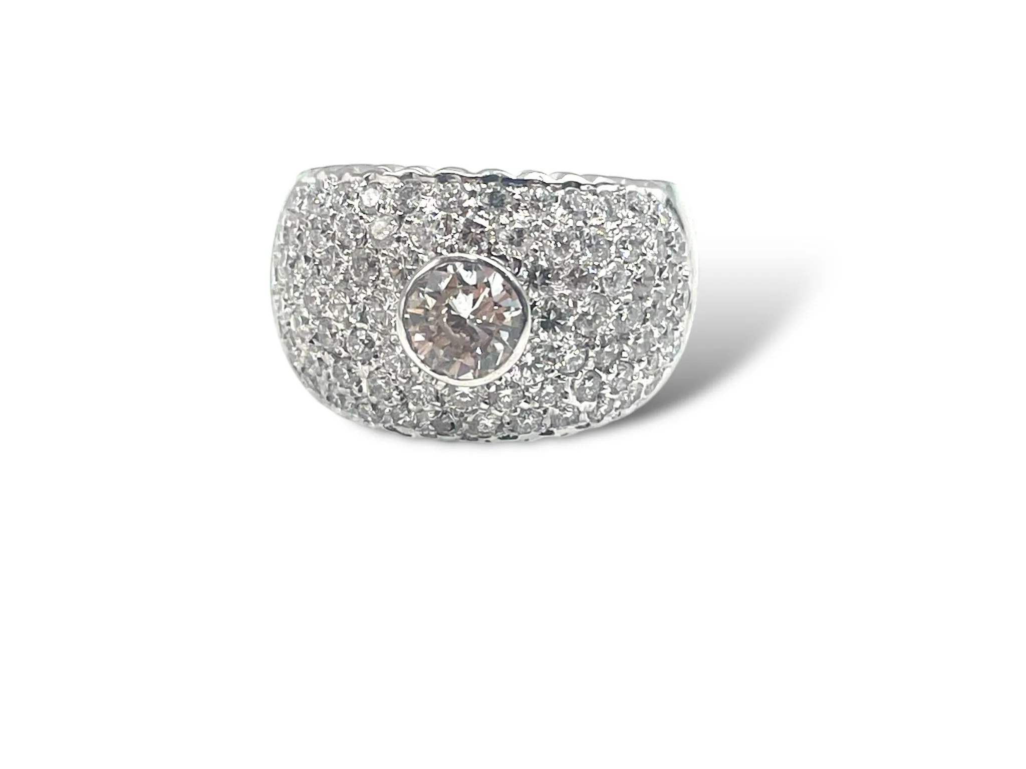 Anello a fascia con 2,39 ct di diamanti usato