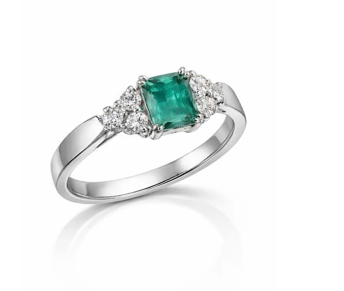 Anello diamanti e smeraldo