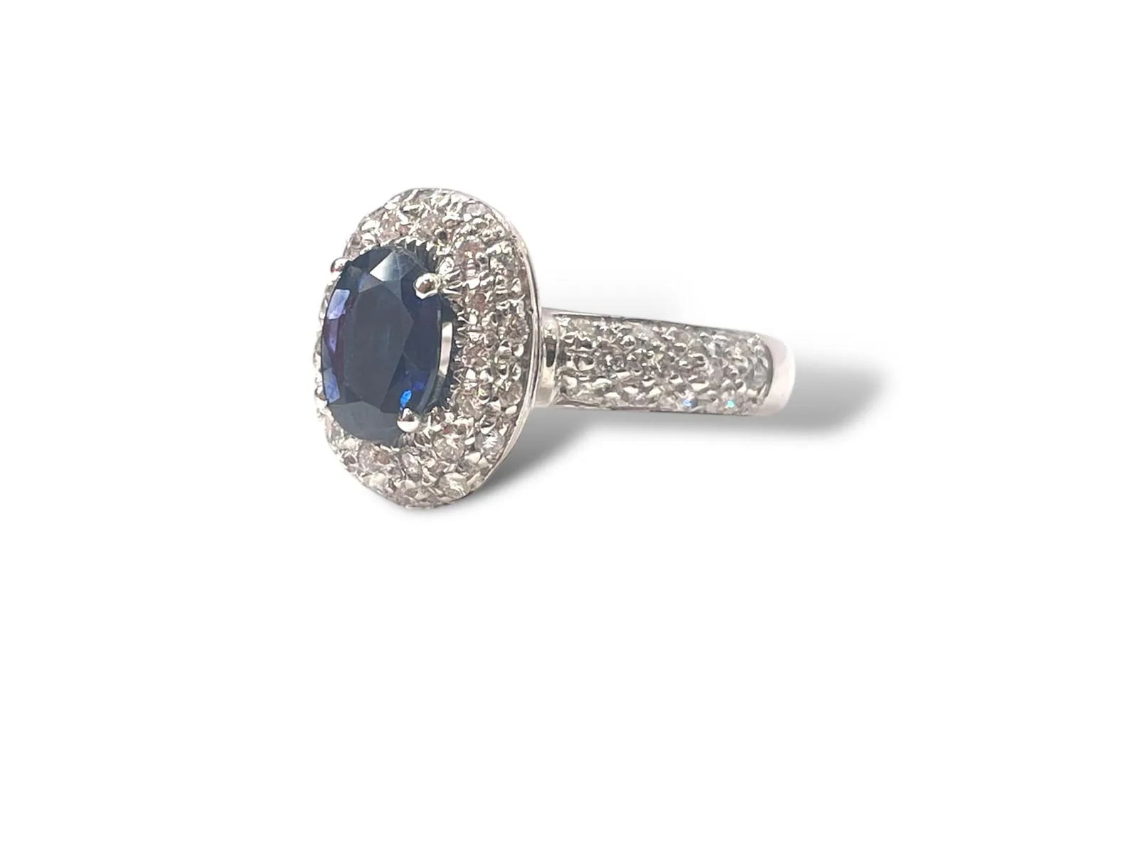 Anello zaffiro e brillanti usato