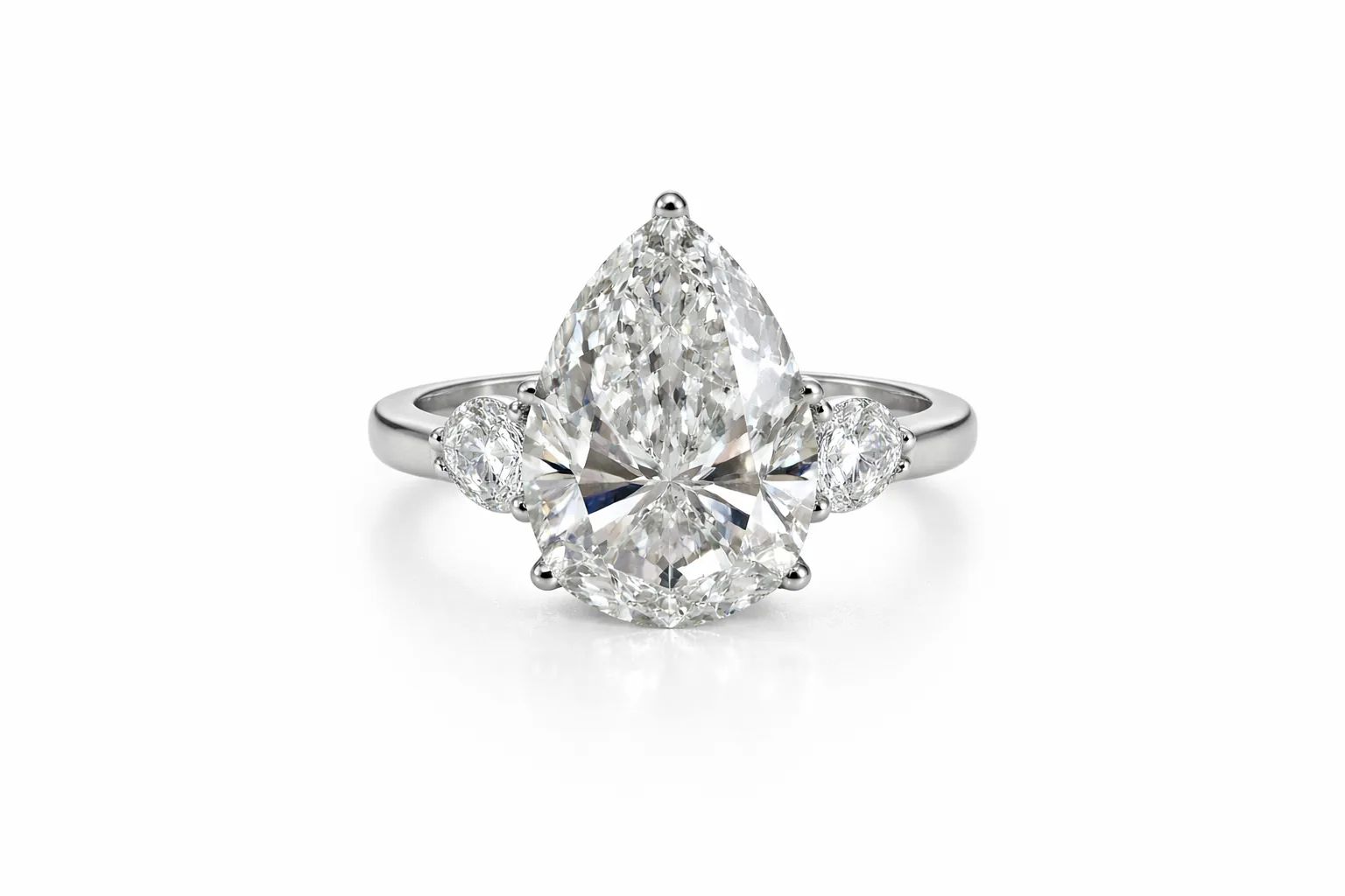 Anello diamanti taglio pera 9,10 ct