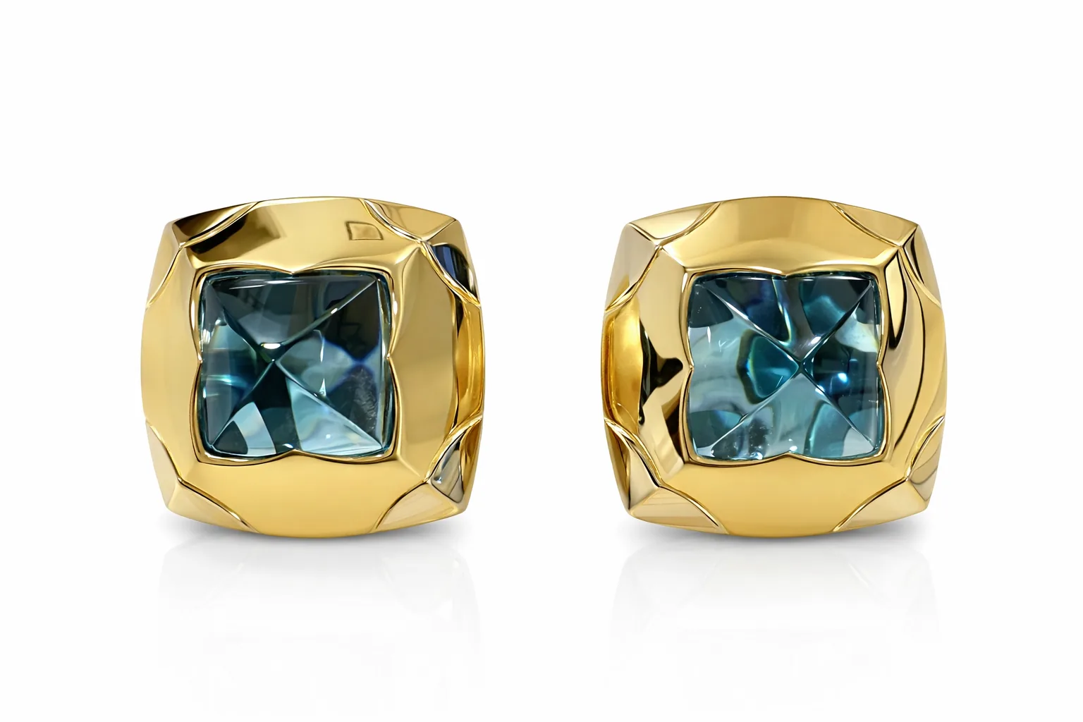 Orecchini Bulgari collezione piramide