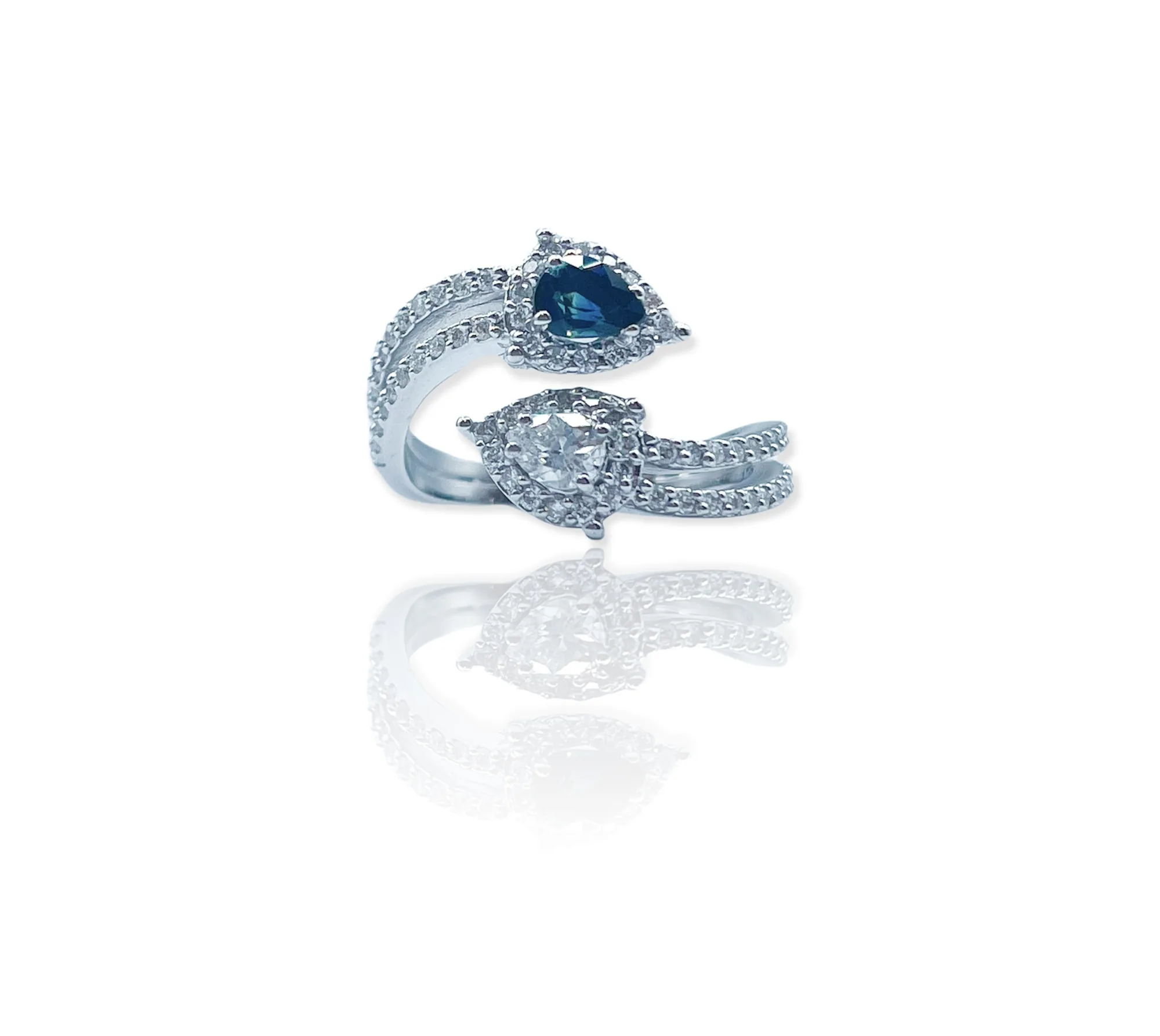 Anello contrariè diamanti e zaffiro